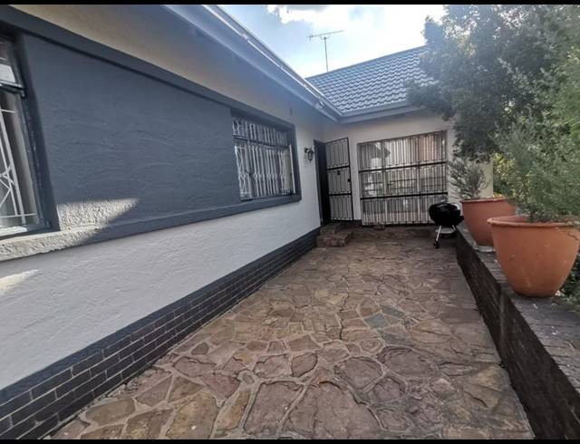 3 BEDROOM HOUSE FOR SALE IN LINMEYER